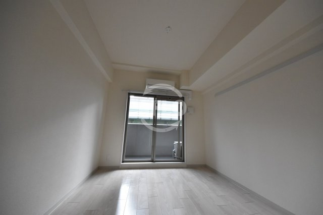 プレサンス南森町駅前の居間・リビング|プレサンス南森町駅前　洋室