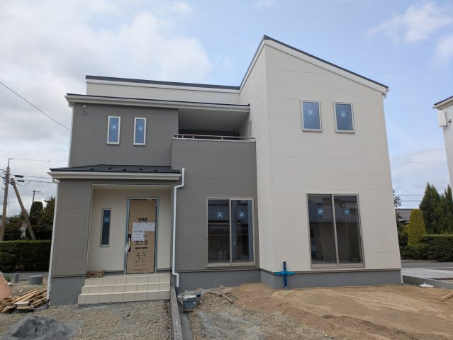 【平赤井2期／1号棟】あると嬉しい家電プレゼントキャンペーン実施中(^^♪の玄関|同施工◆玄関の写真です◆
お洒落な玄関は気分が良いですね♪広々とした玄関になっております。　
