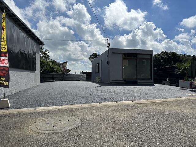 汲沢町貸倉庫