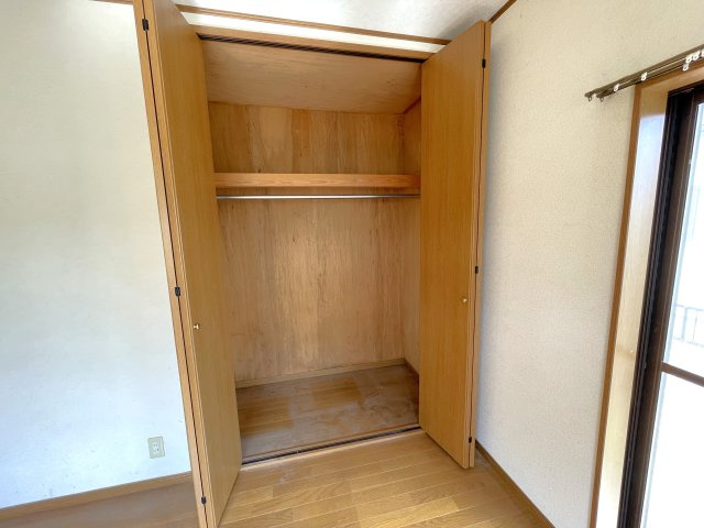 高信貸家の収納