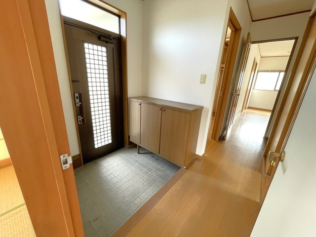 高信貸家の玄関