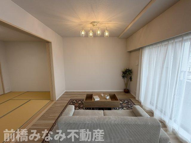 【中古マンション】前橋市本町　ポレスター　502号室　3LDKの居間・リビング|ゆったり過ごせる居間です