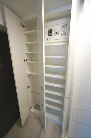 ヴォーガコルテ蒲田南の設備|シューズボックス
