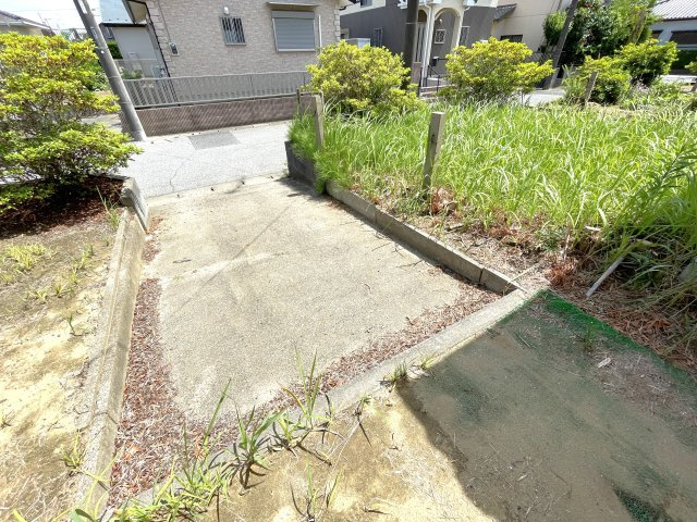 酒造（ミキ）貸家の駐車場