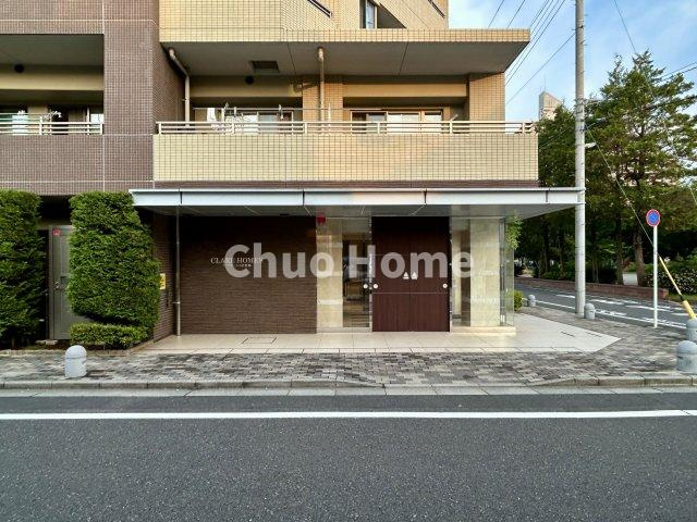 クレアホームズ北綾瀬のエントランス|【エントランス】マンションのエントランスは、その物件の印象を決める、顔とも言える場所です。毎日通る場所ですからきれいなのが一番です。