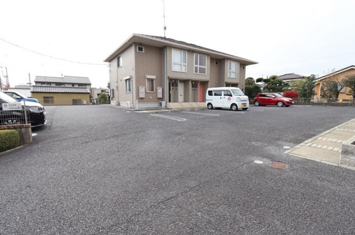 Maison de 府中の駐車場
