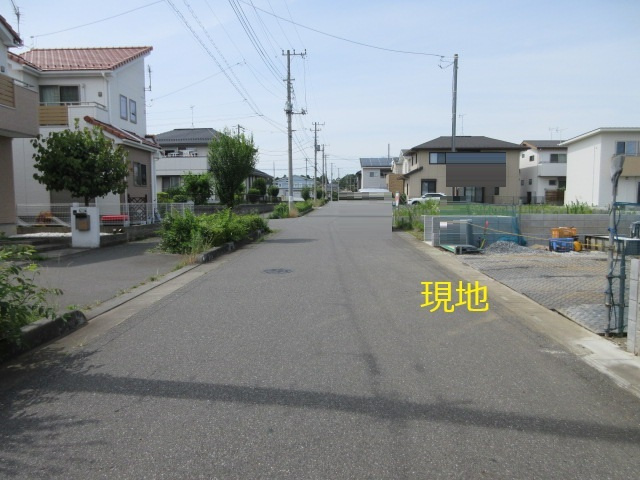 【仲介手数料無料】新築戸建　滑川町月の輪6-8-1（全1棟）の前面道路含む現地写真