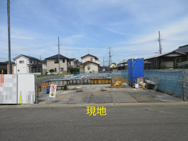 【仲介手数料無料】新築戸建　滑川町月の輪6-8-1（全1棟）の前面道路含む現地写真