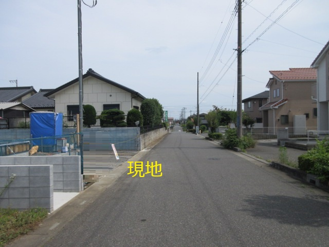 【仲介手数料無料】新築戸建　滑川町月の輪6-8-1（全1棟）の前面道路含む現地写真