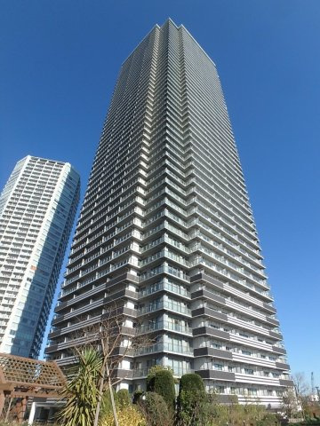 Ｗ　Ｃｏｍｆｏｒｔ　Ｔｏｗｅｒｓ　ＥＡＳＴ