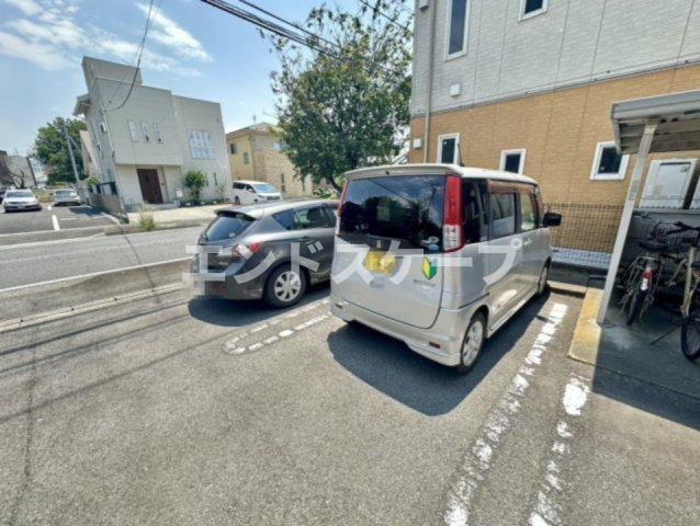ＲｅＮａＸｉＡ　Ｋａｗａｈａｒａの駐車場|高崎、前橋のお部屋探しはエンドスケープまで！お客様の理想お聞かせ下さい♪
