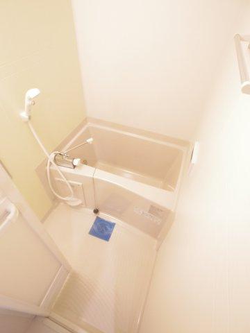 ＭＥＬDＩＡ新座の浴室