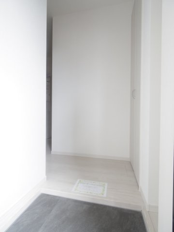 ＭＥＬDＩＡ新座の玄関