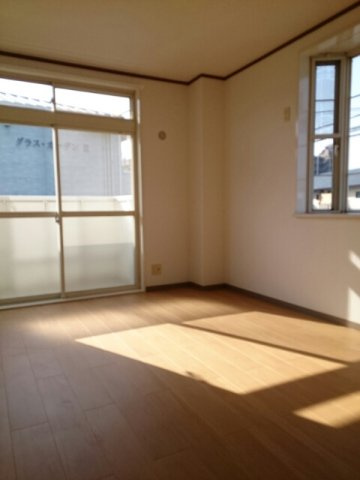 グラスガーデンⅠの内装|おしゃれな内装です