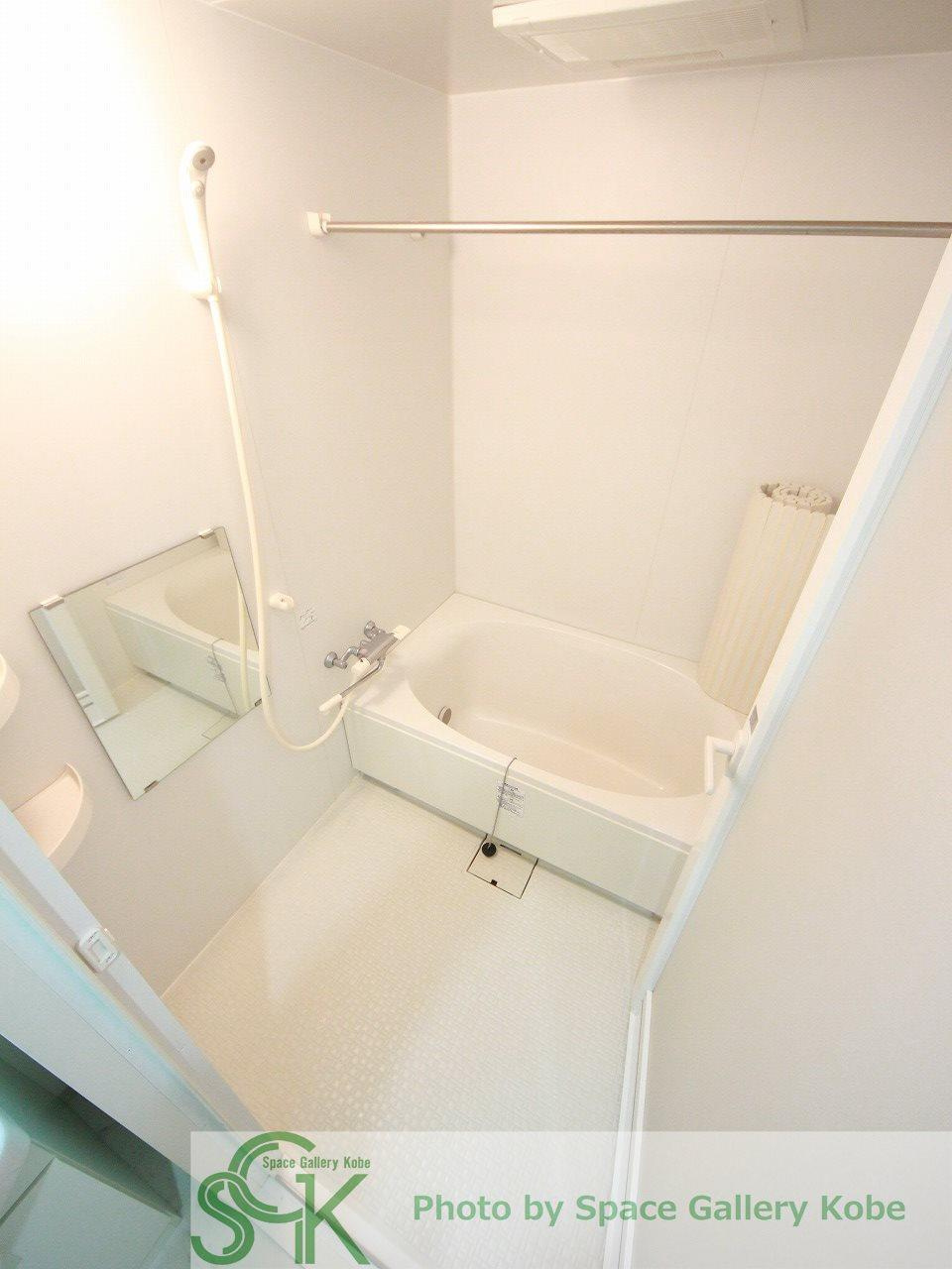 サンヴィラ24の浴室|※お部屋により仕様が異なる可能性があります。