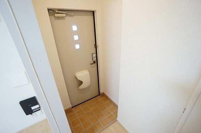 【玄関】 | エスペランザ茶屋の原 | 毎日通る玄関はこちらです