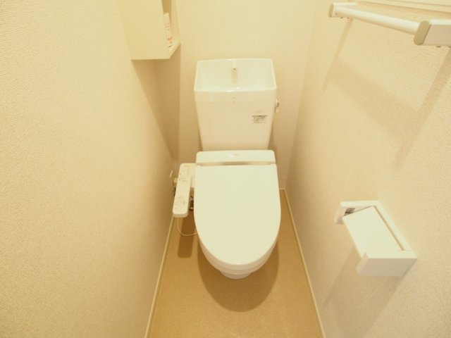 【トイレ】 | ソレアード陣原 | 落ち着いたトイレです