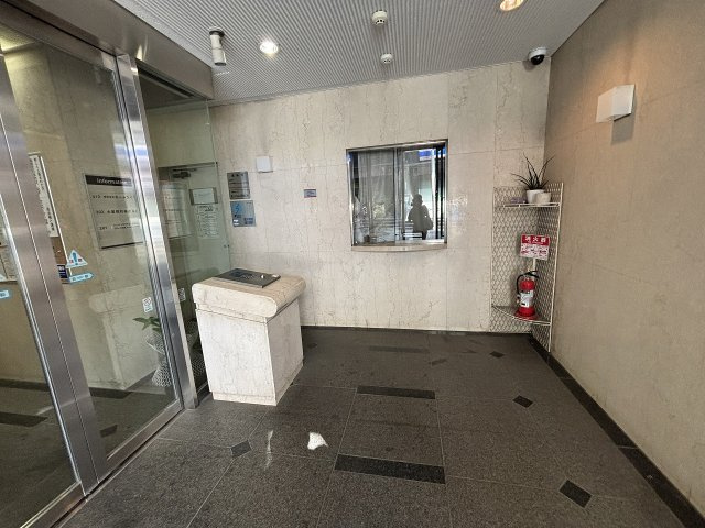 パーク・ノヴァ伊勢佐木長者町のエントランス