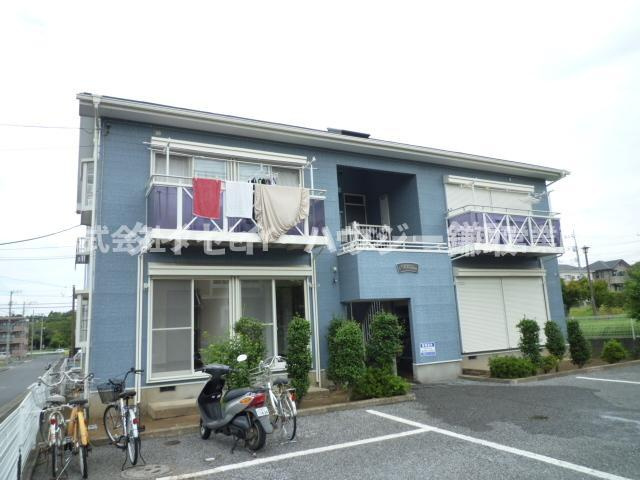 Ｏ・Ｓハイムの外観|目の前駐車場で日当りいいですよ