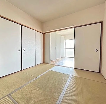 カルム千里山土井の和室