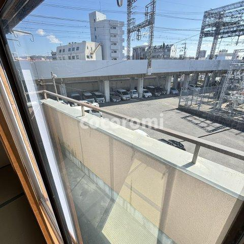 寝屋川平池町リノベ戸建のバルコニー