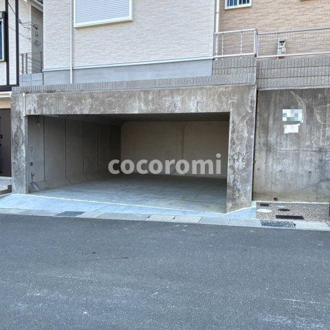 薪里ノ内戸建ての駐車場