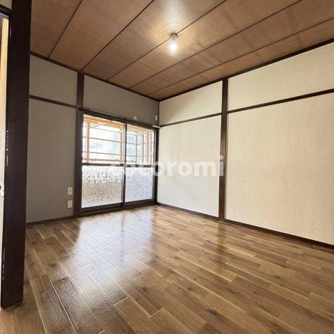 楠葉丘戸建の内装