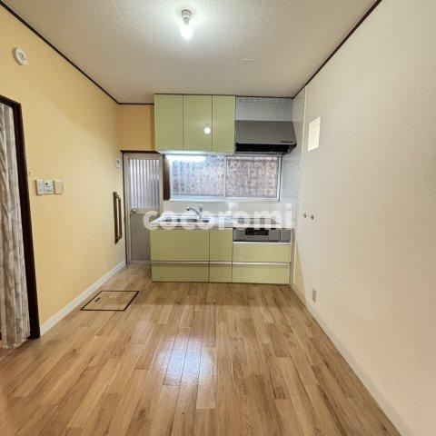 楠葉丘戸建の居間・リビング