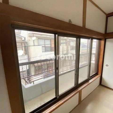 藤田町ガレージ付き貸家の和室