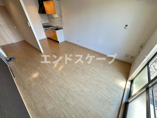 ラ・メゾン・イッコク　Ｂの居間・リビング|高崎、前橋のお部屋探しはエンドスケープまで！お客様の理想お聞かせ下さい♪