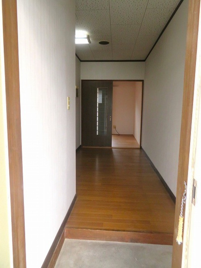 原町シティコーポの玄関