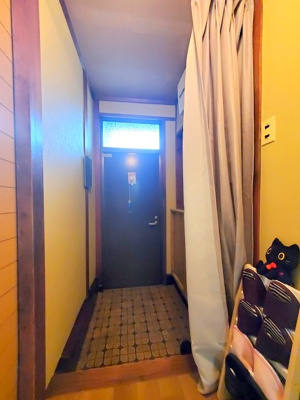 【玄関】 | 新之栄町　一戸建て