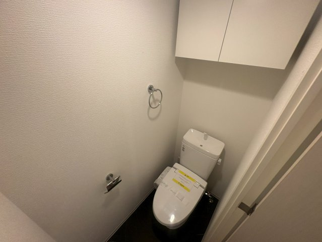 アドバンス江坂ラシュレのトイレ