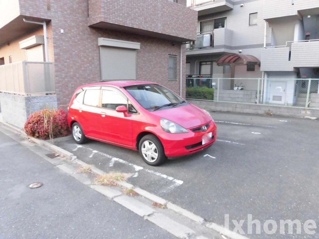 ジュネスト2番館の設備|駐車場完備です