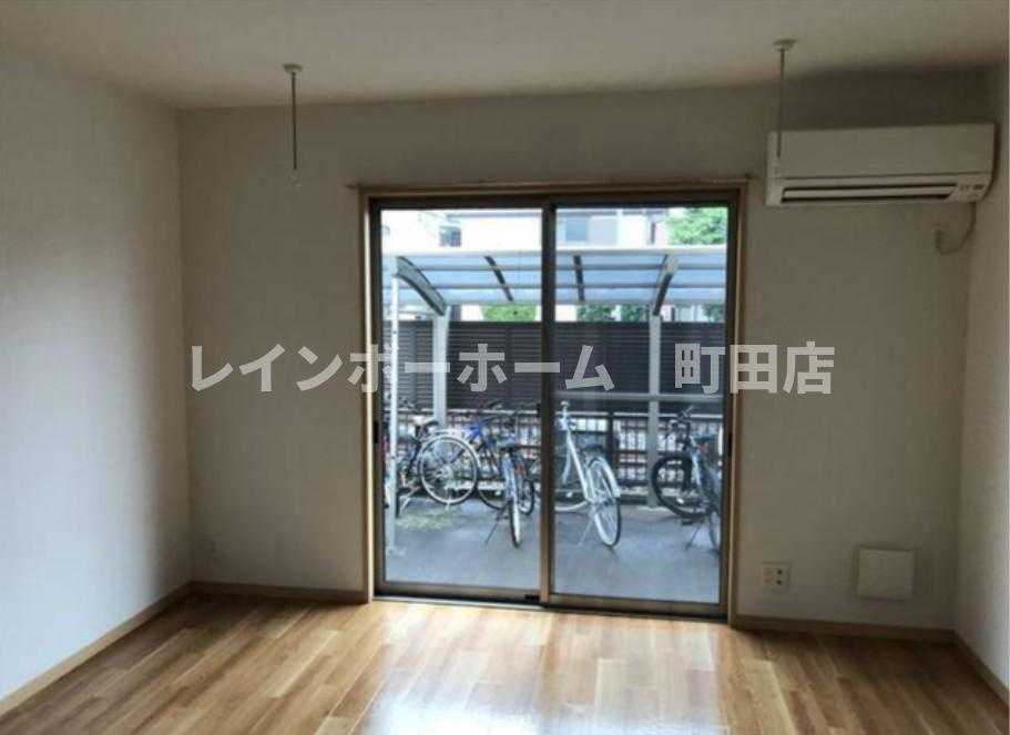 グレースレジデンス※初期費用分割あと払いサービス利用可能物件の居間・リビング