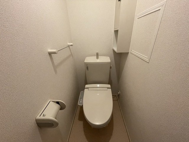 ユーアイ・ハイツ池田Ⅱのトイレ|シンプルで使いやすいトイレです
