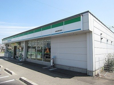 ソレイユ北島　Ｂの周辺|ファミリーマート北島東中道店様まで270m
