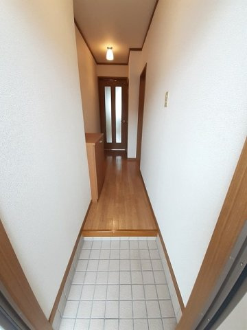ソレイユ北島　Ｂの玄関|落ち着いた玄関です