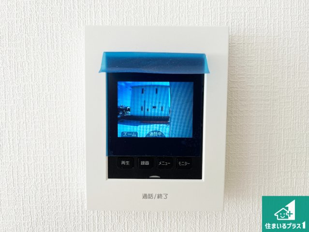 加古川市野口町野口　第7期　新築一戸建ての防犯設備|カラーモニターインターホン！声だけでなく来訪者の姿や顔がモニターで確認できるので、小さなお子様がいらっしゃるご家庭でも安心できます！