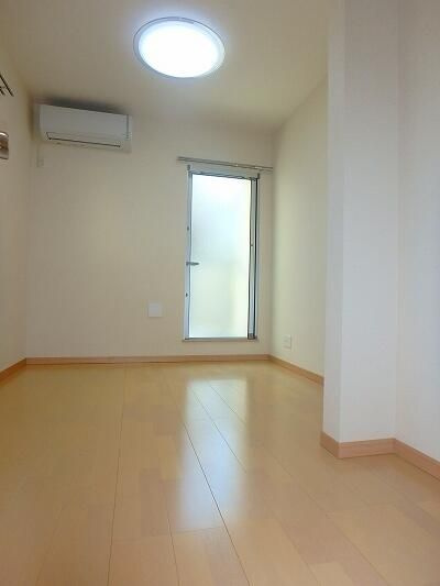 リーヴェルＬｅｃｏ神奈川新町の内装