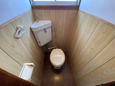 【トイレ】 | コンフォルト寝屋川 | ゆったりとした空間のトイレです