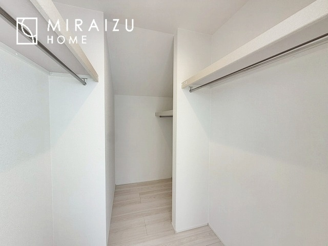 【収納】 | 日当たりの良いお家は嬉しいですよね。それぞれ価値観が分かれる箇所です、実際に内覧して日当たりの心地よさをご体感下さいね♪