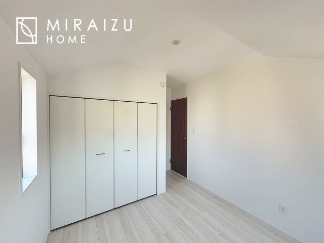 【洋室】 | 建物完成につき、実際のお部屋をごゆっくりご見学いただけます。お休みの日にご家族で見学はいかがでしょう。