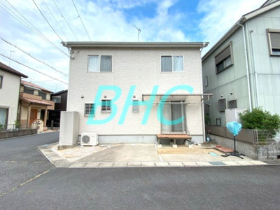 【外観】 | 大江６丁目  | その邸が魅せる、気品・上質・重厚感・極細やかさ、そのすべては訪れた者に安らぎと品性を与える特別な空間です。ここに住むからこそ意味がある。すべての（始まり）をここから迎えます。