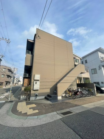 ラ・ヴィータ川西