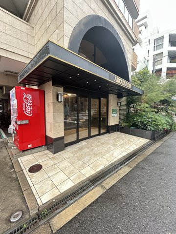 アルカディアインのエントランス