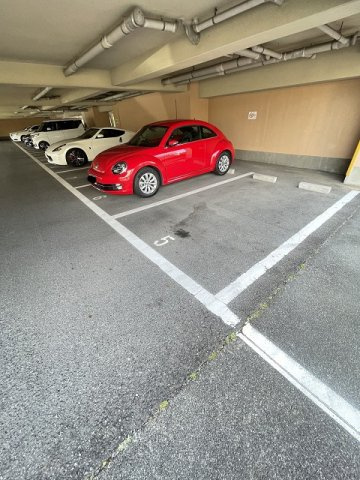 ルノン大森・ドゥの駐車場