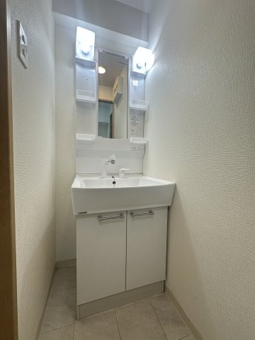 ルミエール瓦屋町の洗面所