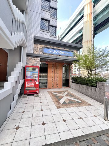 アリビオ博多駅北のエントランス