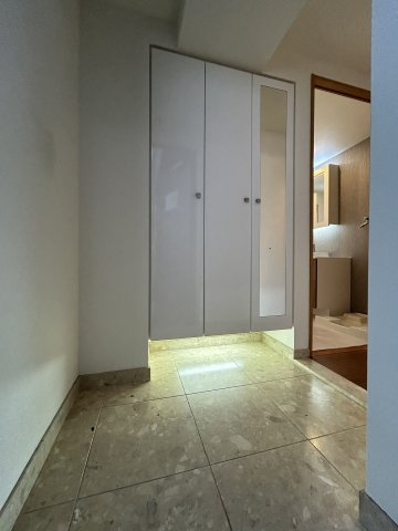 アーバネックス元町通の玄関